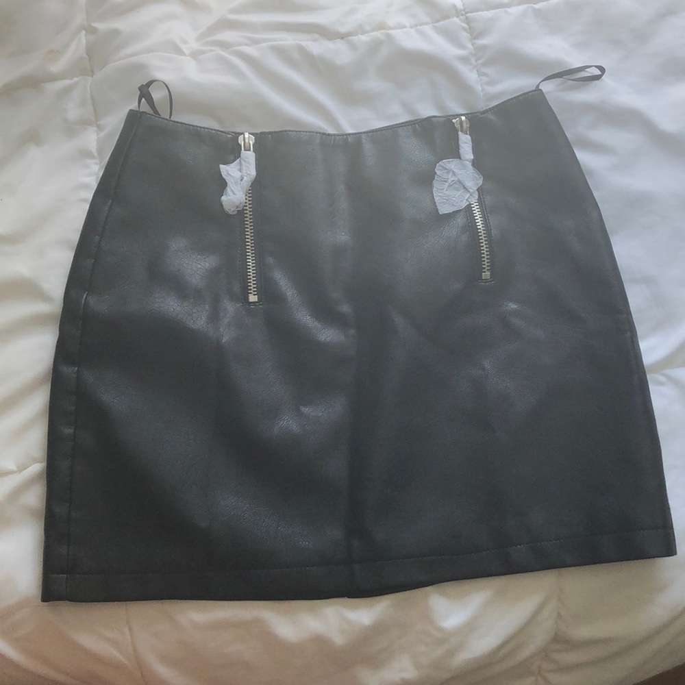 Double zip skirt